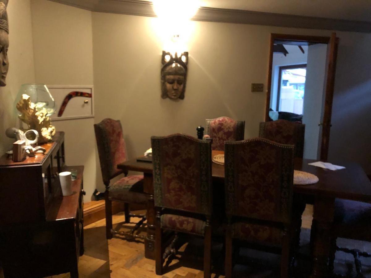 Dormansland South Lodge House מראה חיצוני תמונה