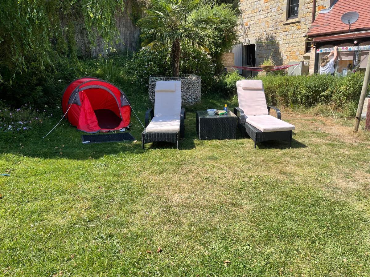 Dormansland South Lodge House מראה חיצוני תמונה